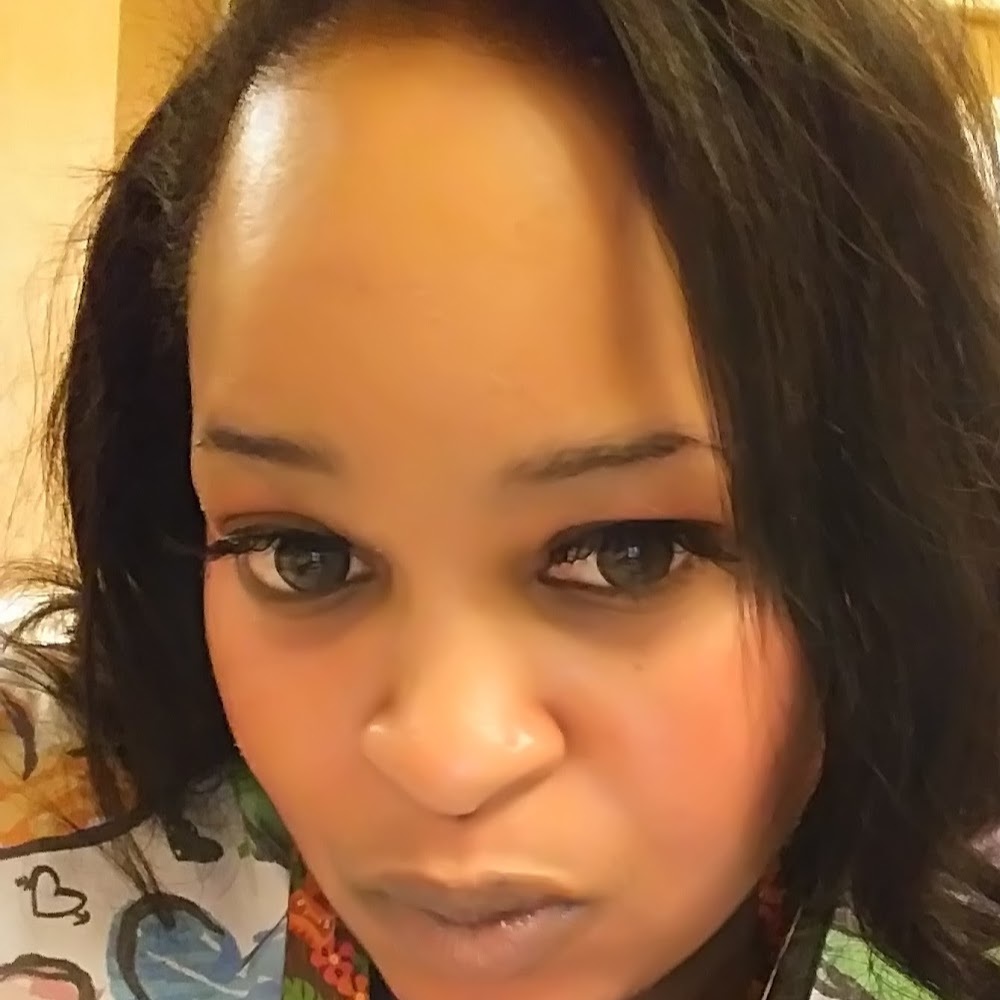 Meet your Posher, Shamika